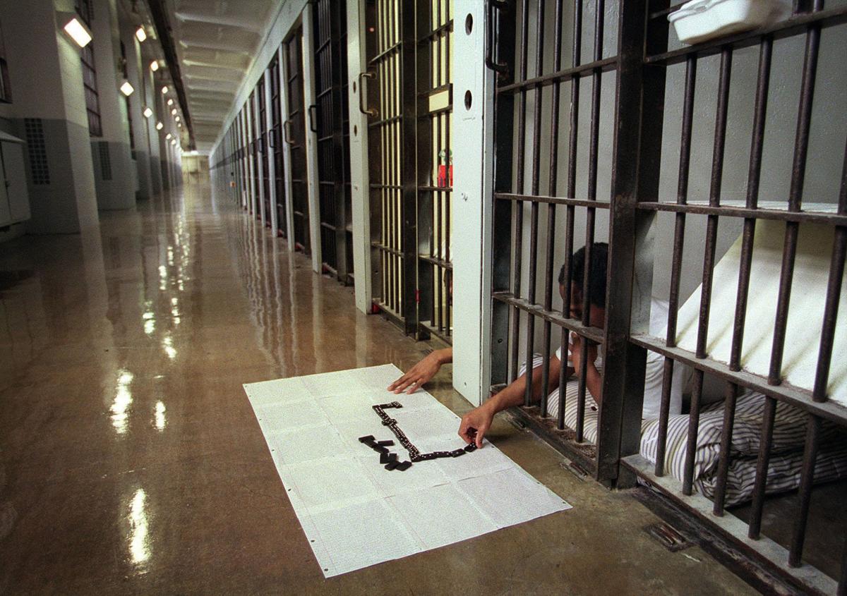 Prisoner rights groups blast COVID19 rate in Illinois jails Illinois