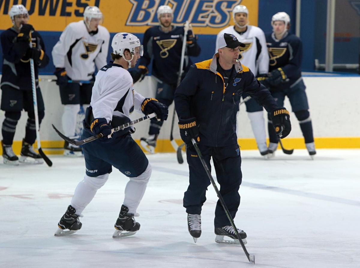 St. Louis Blue head coach Mike Yeo
