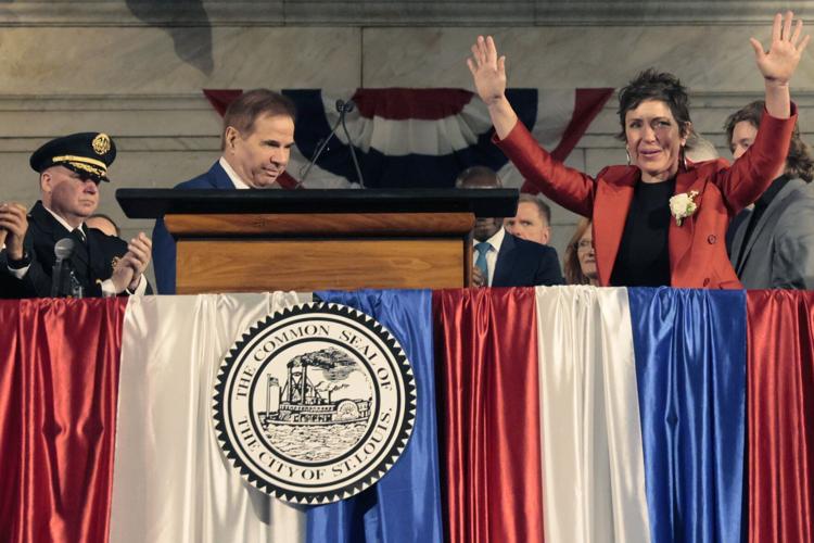 Cara Spencer sworn-in as 48th Mayor of 51����