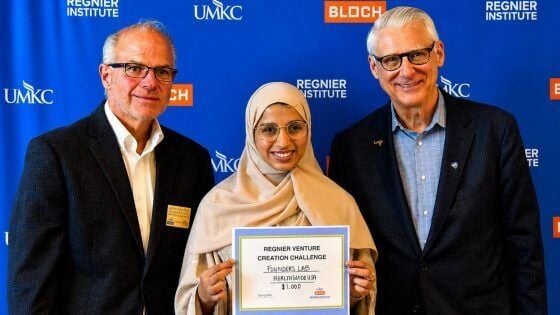 UMSL students earn awards, recognition for innovative business ideas at regional pitch competition