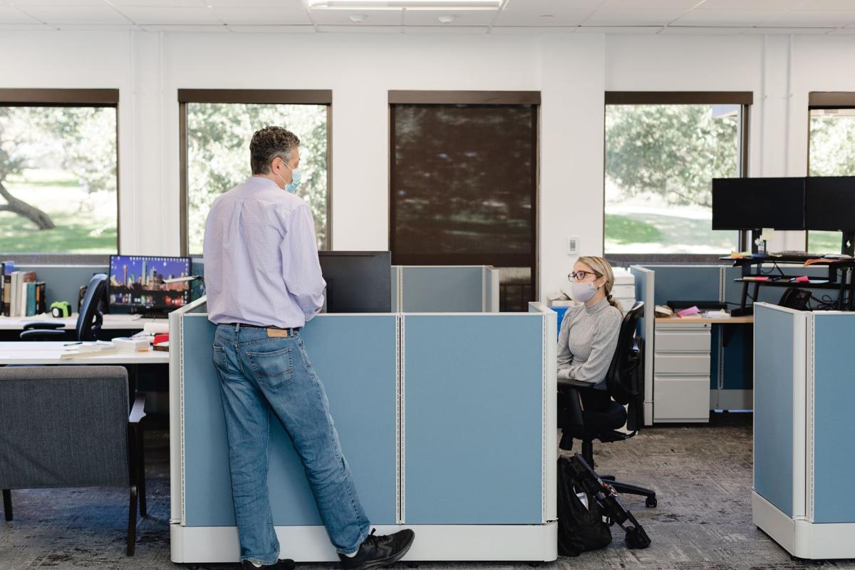 KAI Dallas-Fort Worth Office Workspace