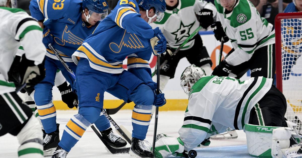 Blues remain winless in preseason with 5-3 loss to Stars