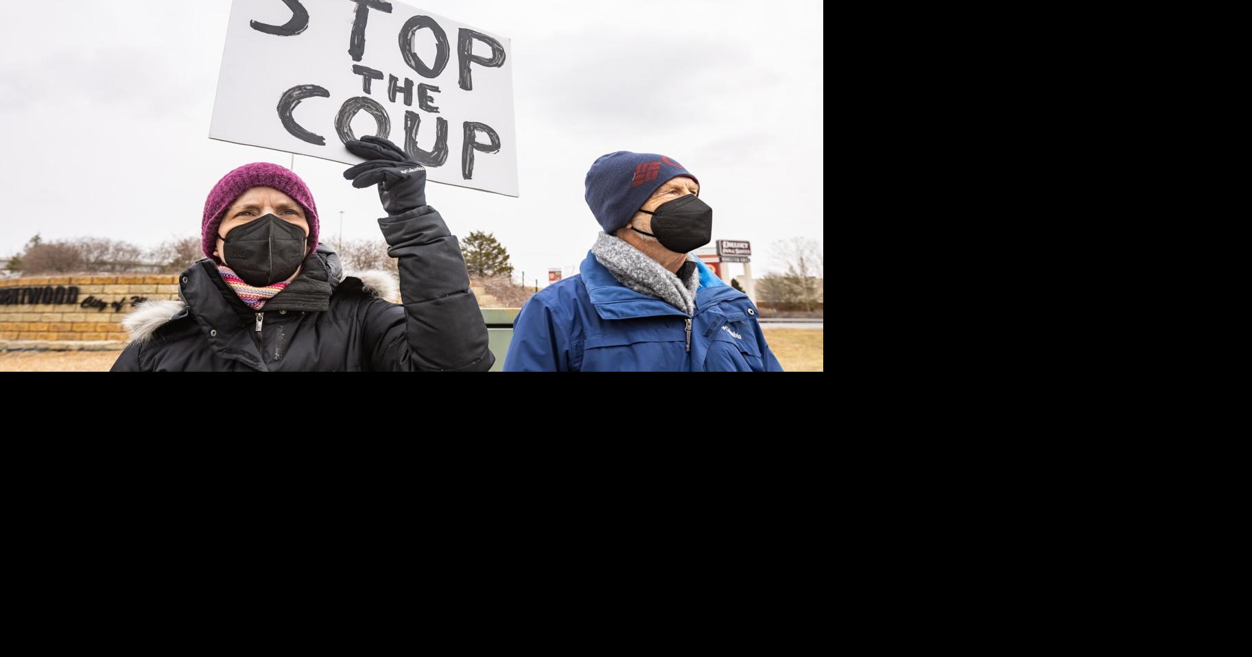 Photos: Indivisible STL holds Presidents Day protest in Brentwood