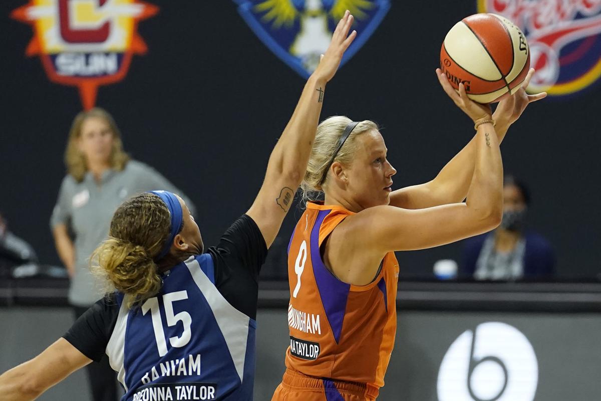 Mercury Lynx Basketball