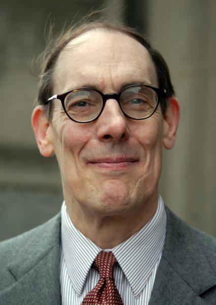 Robert H Dierker Jr