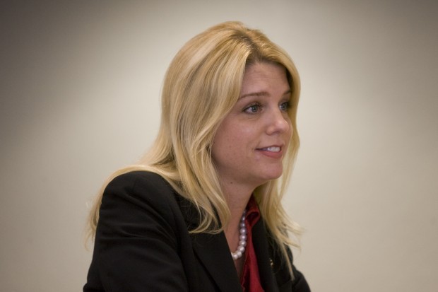 Florida candidate faces bitterness over Katrina dog Pets