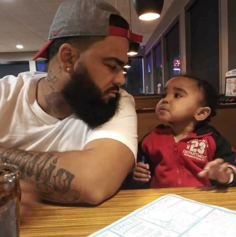 Man Stabbed Outside St Louis Pizza Hut In Dispute Over Order Family Says Law And Order Stltoday Com