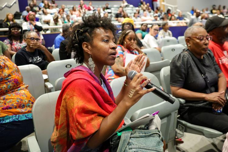 SLPS holds community feedback meeting for school closures