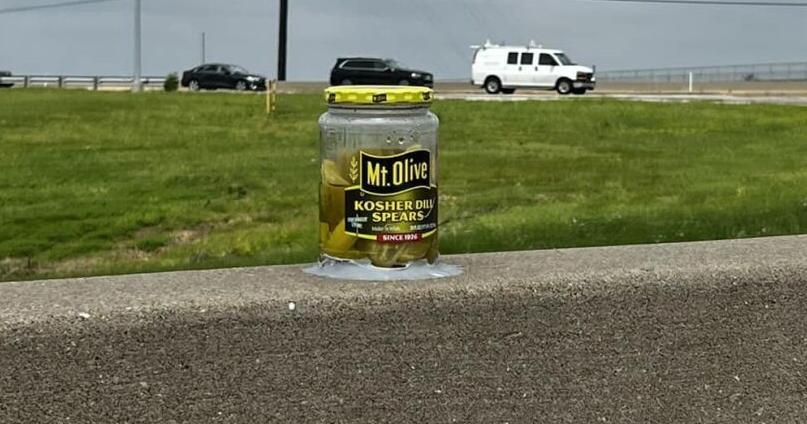 Neman: The legend of the Des Peres pickle jar continues to fascinate and delight. - Vimarsana News