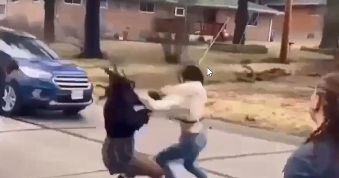 Girl charged in beating near Hazelwood East will remain in juvenile court - Vimarsana News