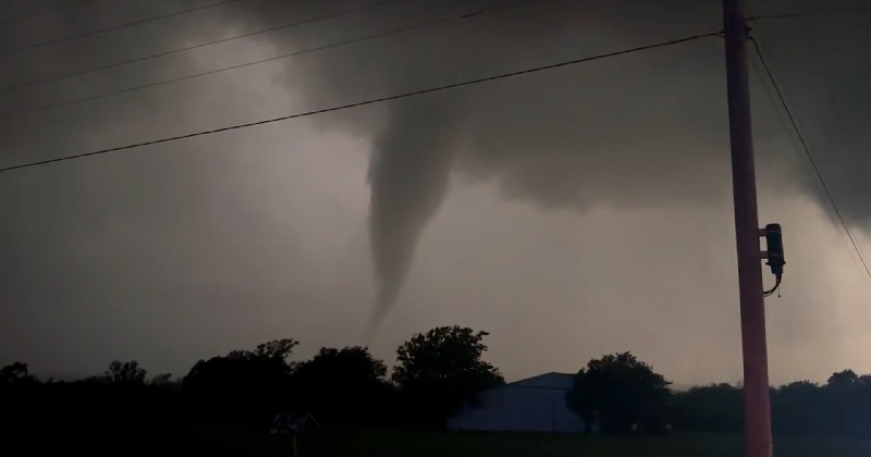 Tornadoes touch down in Kansas and Oklahoma, and more of today's top videos