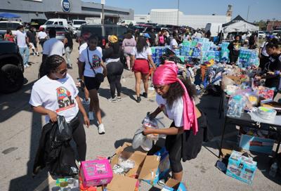Ӱԭ' northside continues cleanup after devastating tornado