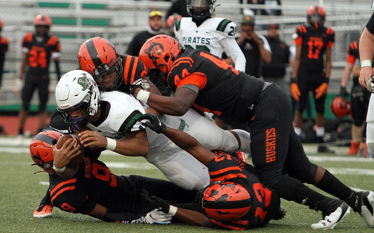 Pattonville roars back for rivalry victory against Ritenour