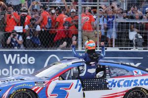 Racers compete in the Enjoy Illinois 300 NASCAR Cup Series at the World Wide Technology Raceway