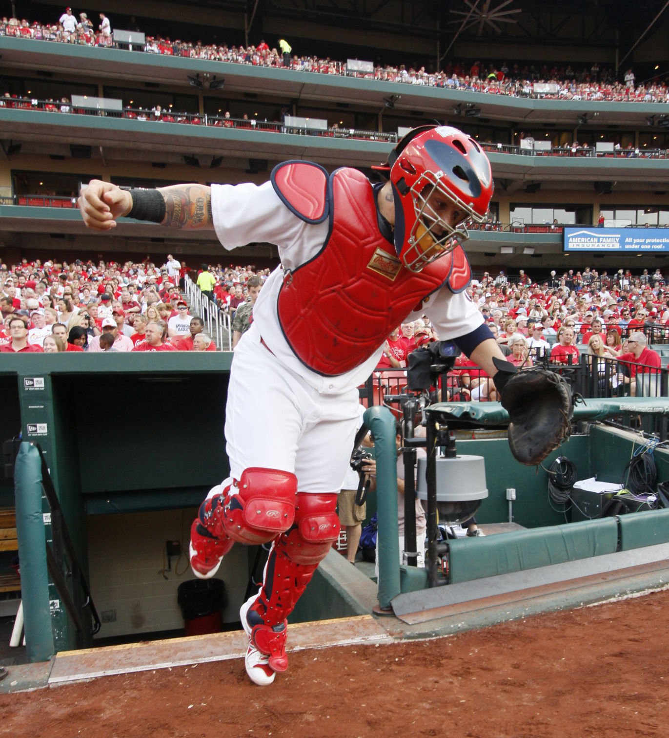 17 Years Ago, Yadier Molina Was An Instant Hit In His Debut With The ...