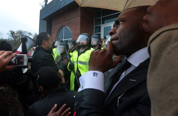 Clergy demonstrates at Ferguson Police Department