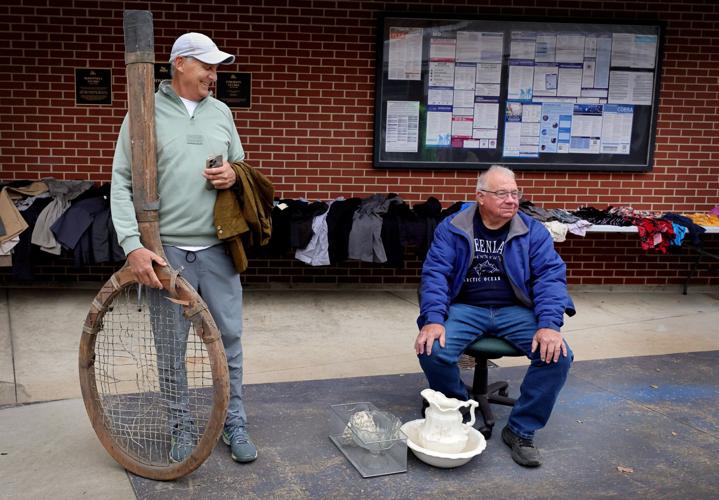 Muny Garage Sale draws thousands