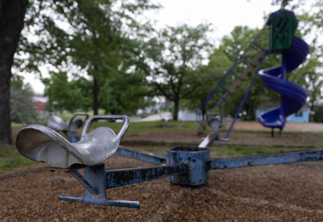 Hoffmann projects stall in Augusta. Company scraps helicopter tours.