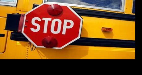 Conductor de autobús escolar en Illinois detenido por DUI tras desvío peligroso