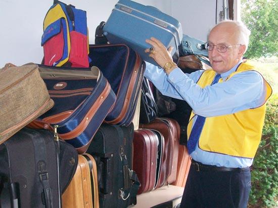 Finding a good cause in unwanted luggage