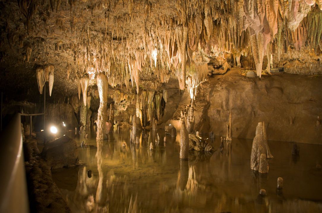 Meramec Caverns likely to remain closed for holiday ...