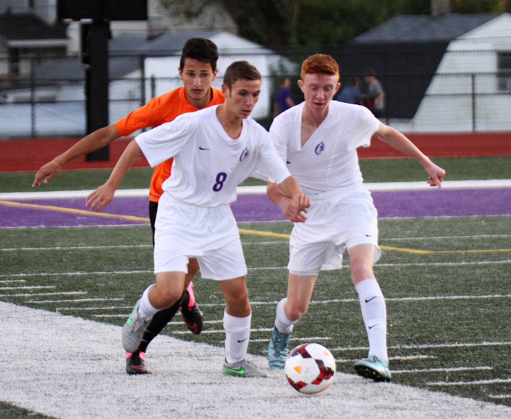 De Anda's three-goal game propels Kahoks past Tigers | Boys Soccer ...