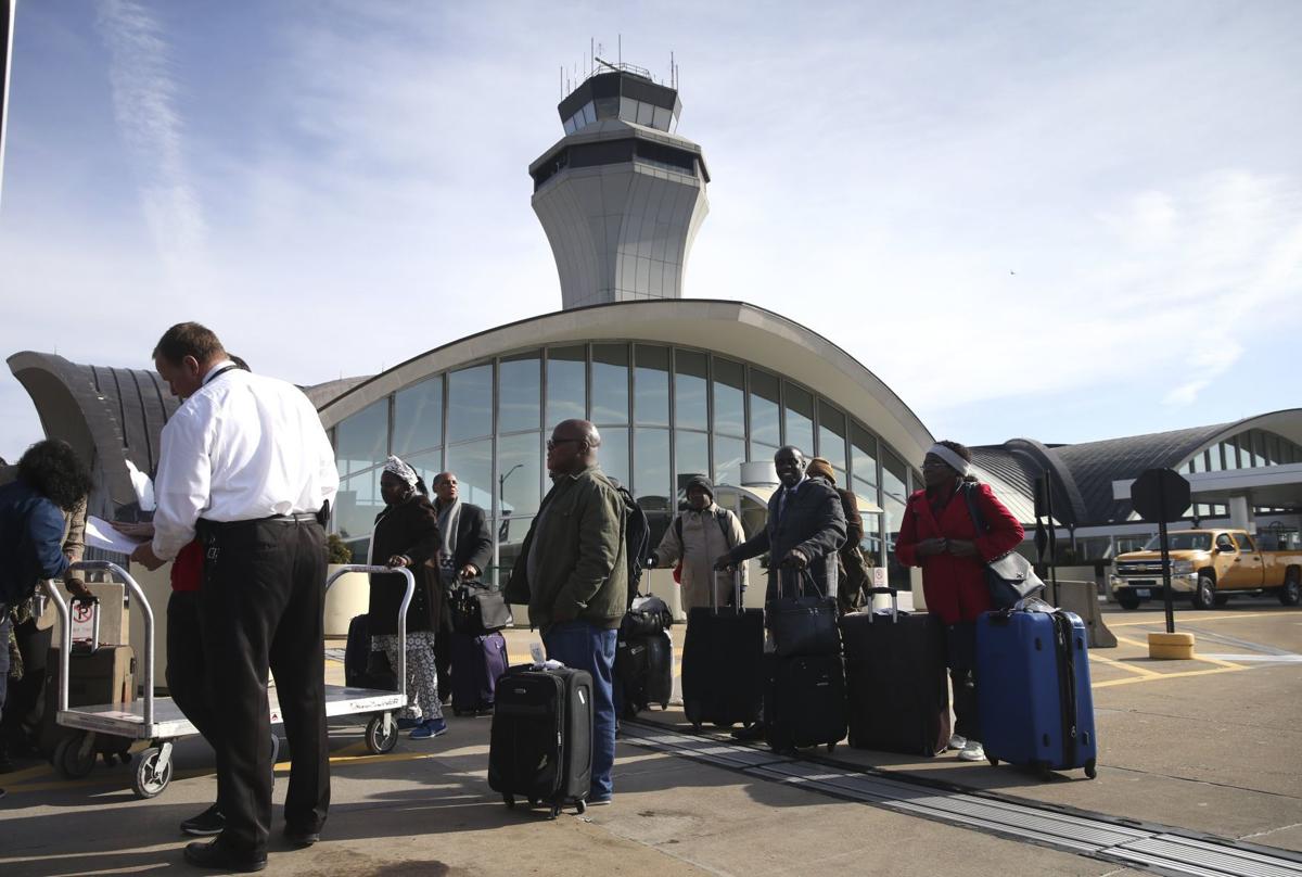 The public and Lambert airport's privatization