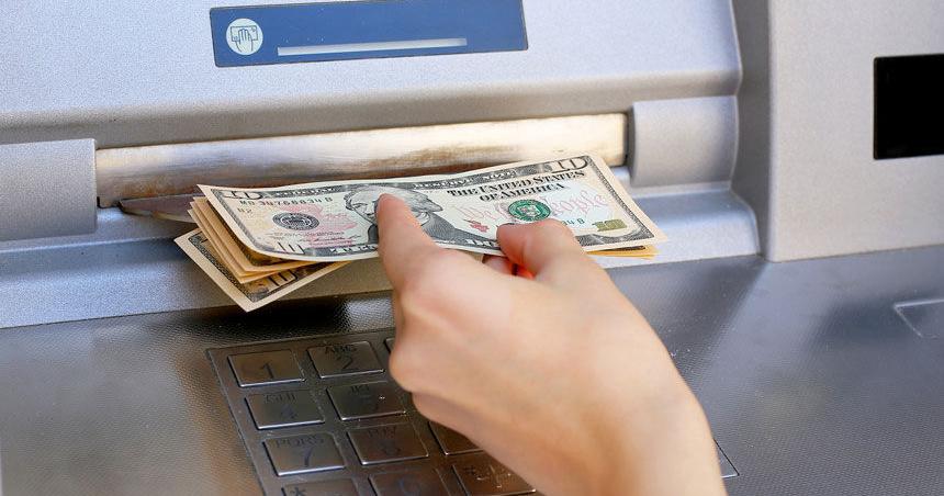 Collinsville man charged with stealing $90K from two St. Louis County bank ATMs - Vimarsana News