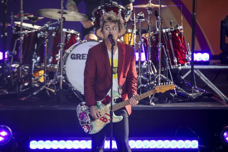 Green Day Perform on ABC's "Good Morning America"