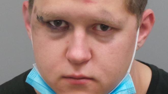 Ballwin man charged with punching officer, attempting to take his gun