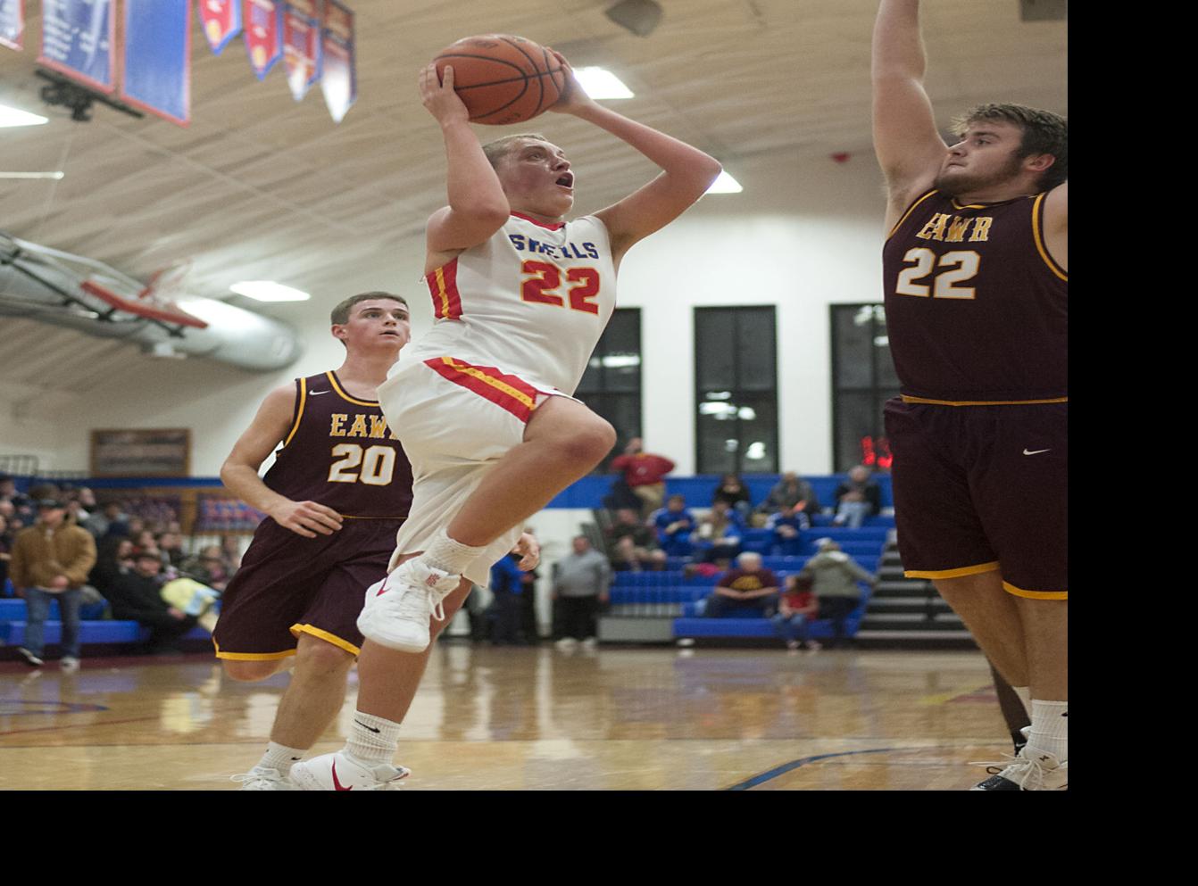 Huffman S Big Effort Powers Roxana Past Rival Wood River Boys