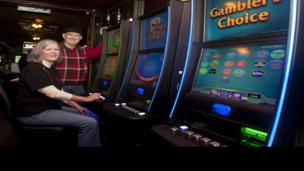 A Bit Of A Casino Opens At Granite City Taverns Local Illinois News Stltoday Com