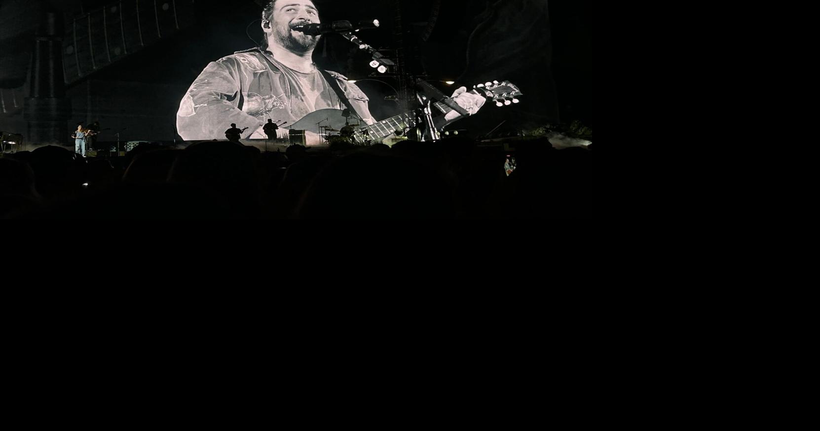 Noah Kahan delivers an emotional, crowd-powered show at Busch Stadium