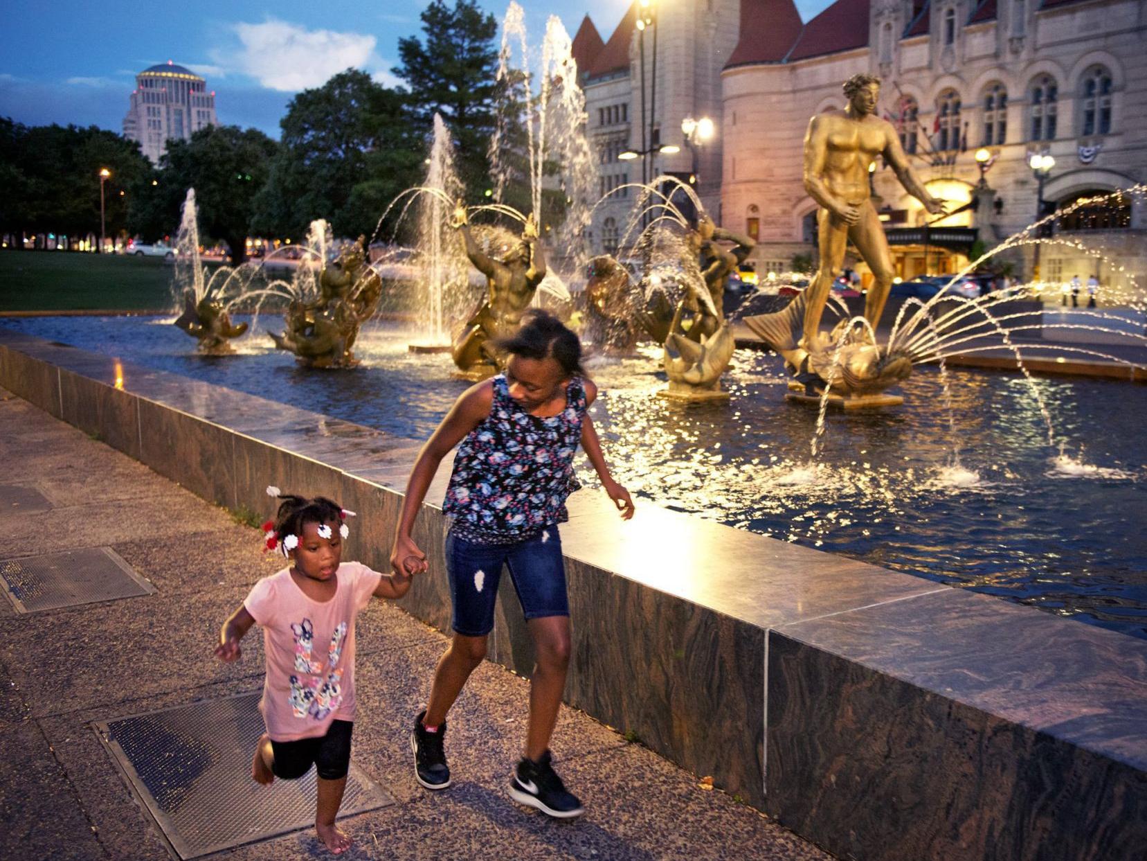 Water Features In St Louis We Like Our Fountains Of All Shapes