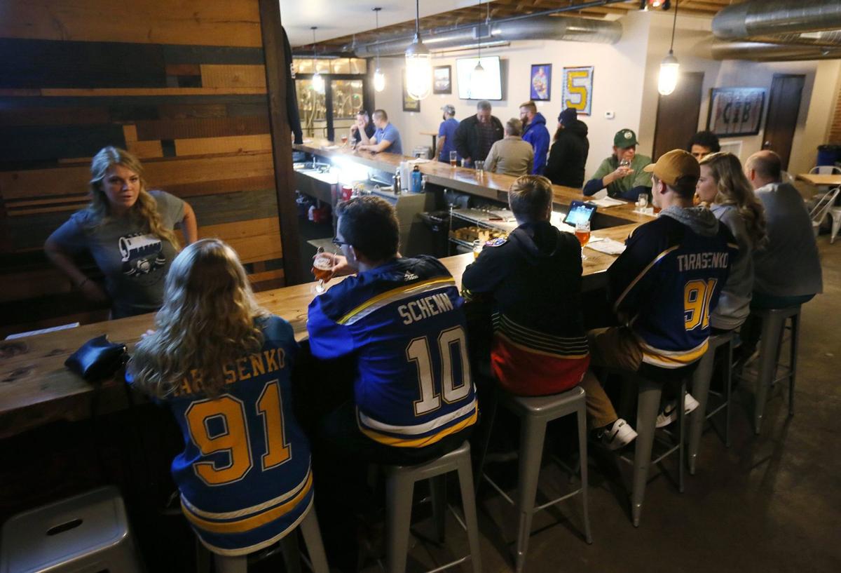 St. Louis Blues 15'' x 10'' BBQ Fan Sign