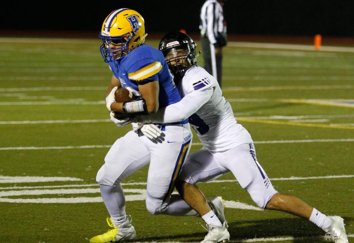 Francis Howell S Defense Stuffs Fort Zumwalt West Late To Hang On