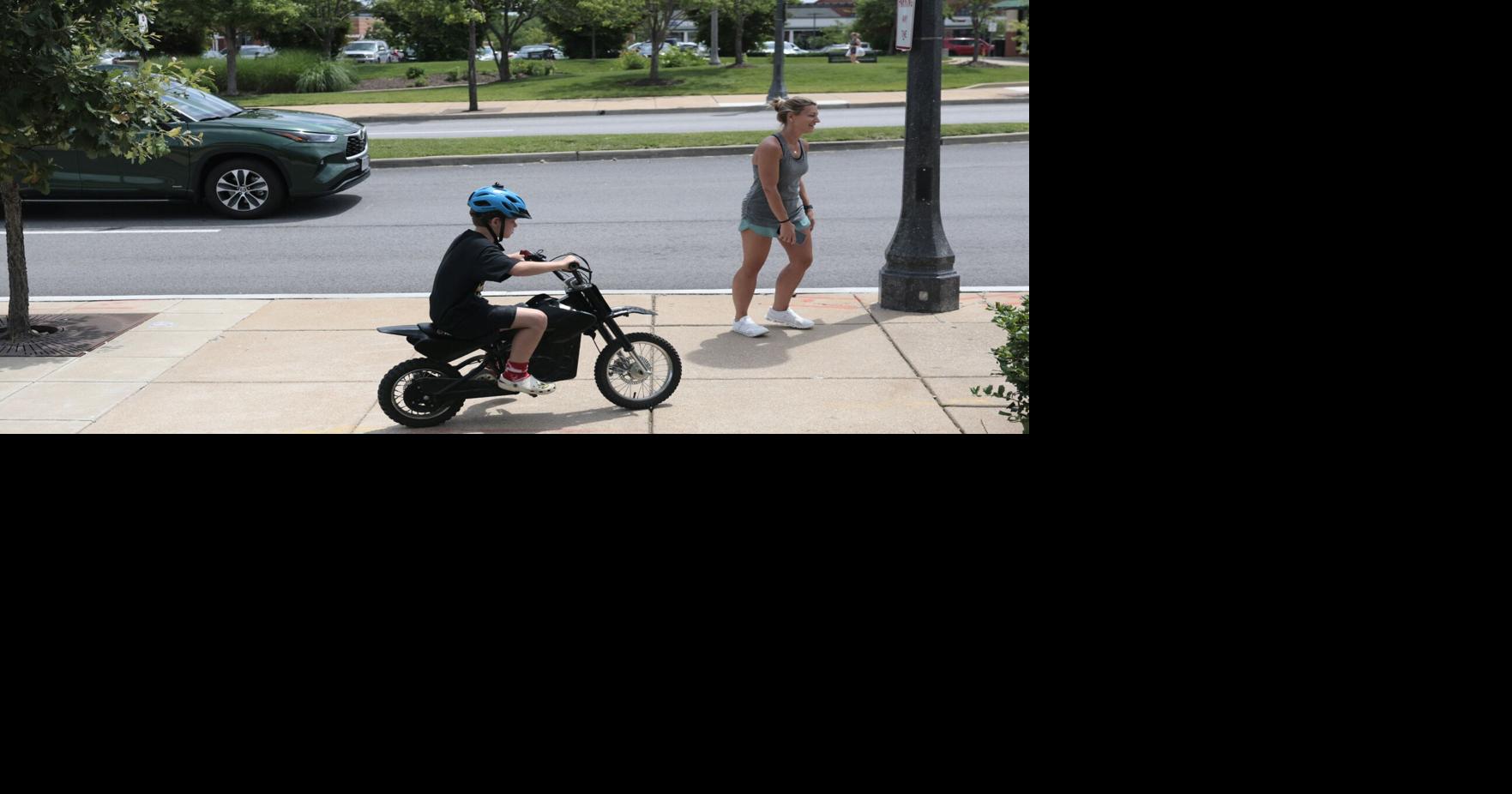 St. Louis-area school districts ban e-bikes, citing safety concerns