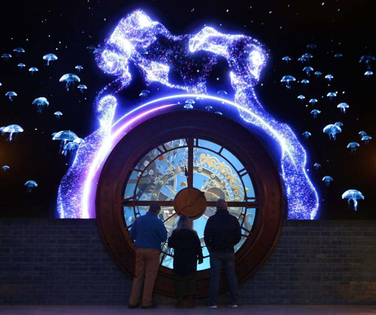 The St. Louis Aquarium Clock