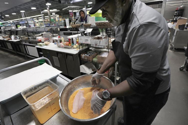 Patrons confused whether GreenLeaf Market is open or closed