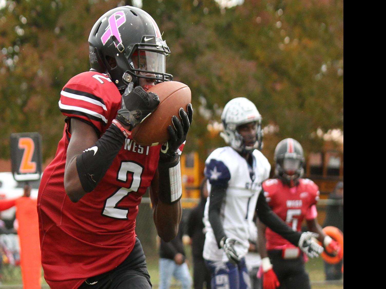 Hazelwood West Knocks Off Mccluer North Earns Share Of Conference