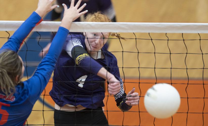 Valmeyer muscles past Okawville for second consecutive regional title