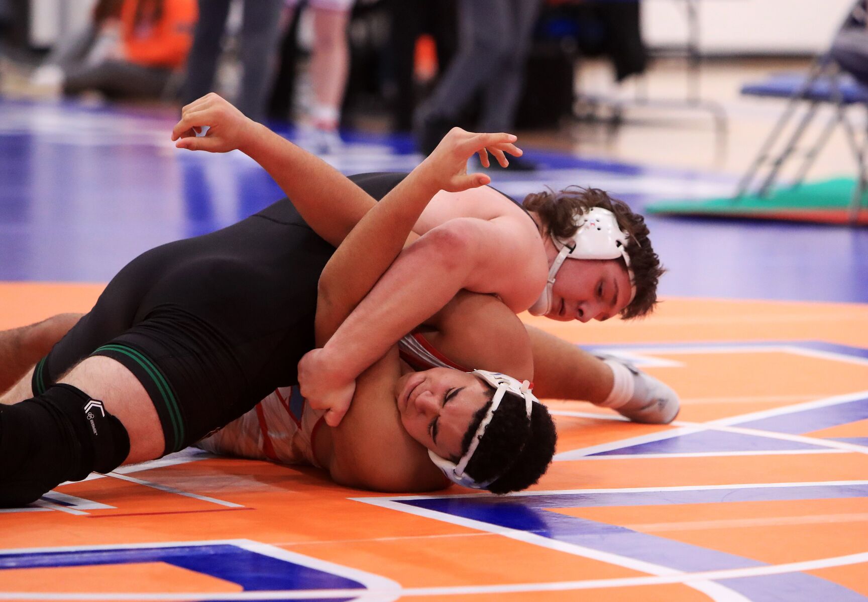 Whitfield rolls to Class 3 District 2 team title, sends 13 wrestlers to state tournament