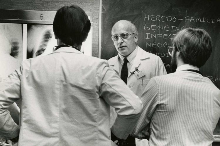 Dr. William Peck, former Washington University School of Medicine dean