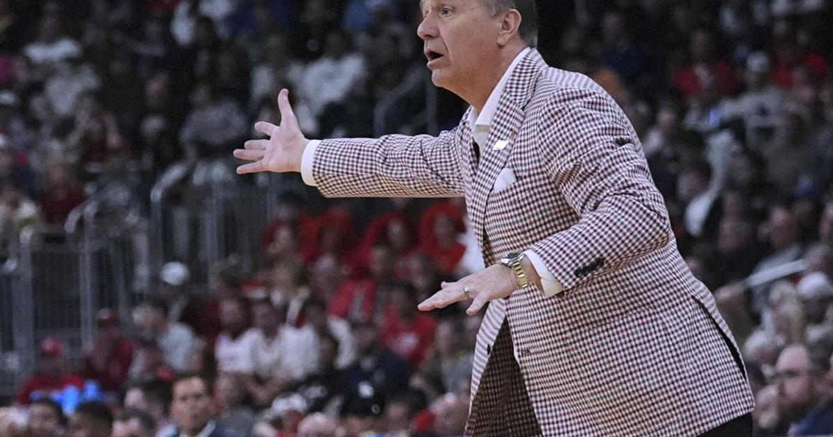 Tipsheet: Elite coaches take center stage as teams march to the Sweet 16