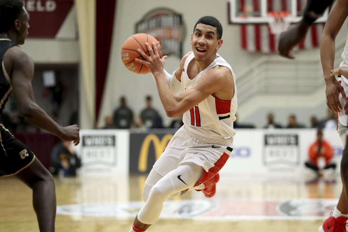 Illini See Passing Talent In Basketball Recruit Curbelo Illini