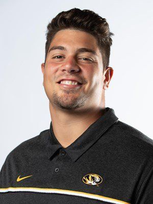 Mizzou center Michael Maeitti will return for another senior year