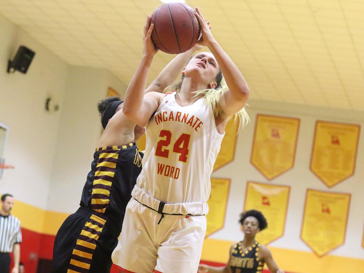 Britzmann Leads Incarnate Word To One Sided Win Over Lutheran
