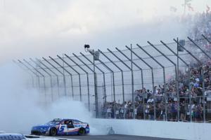 Racers compete in the Enjoy Illinois 300 NASCAR Cup Series at the World Wide Technology Raceway