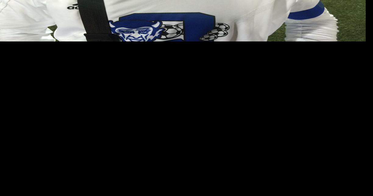 Quincy slips past Alton in OT; Edwardsville blanks Granite City