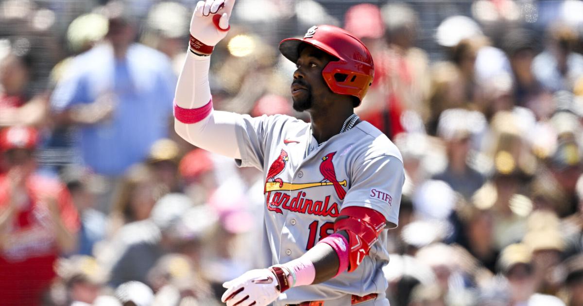 Mit ihrem letzten Schlag besiegen die Padres die Cardinals im 9 ...